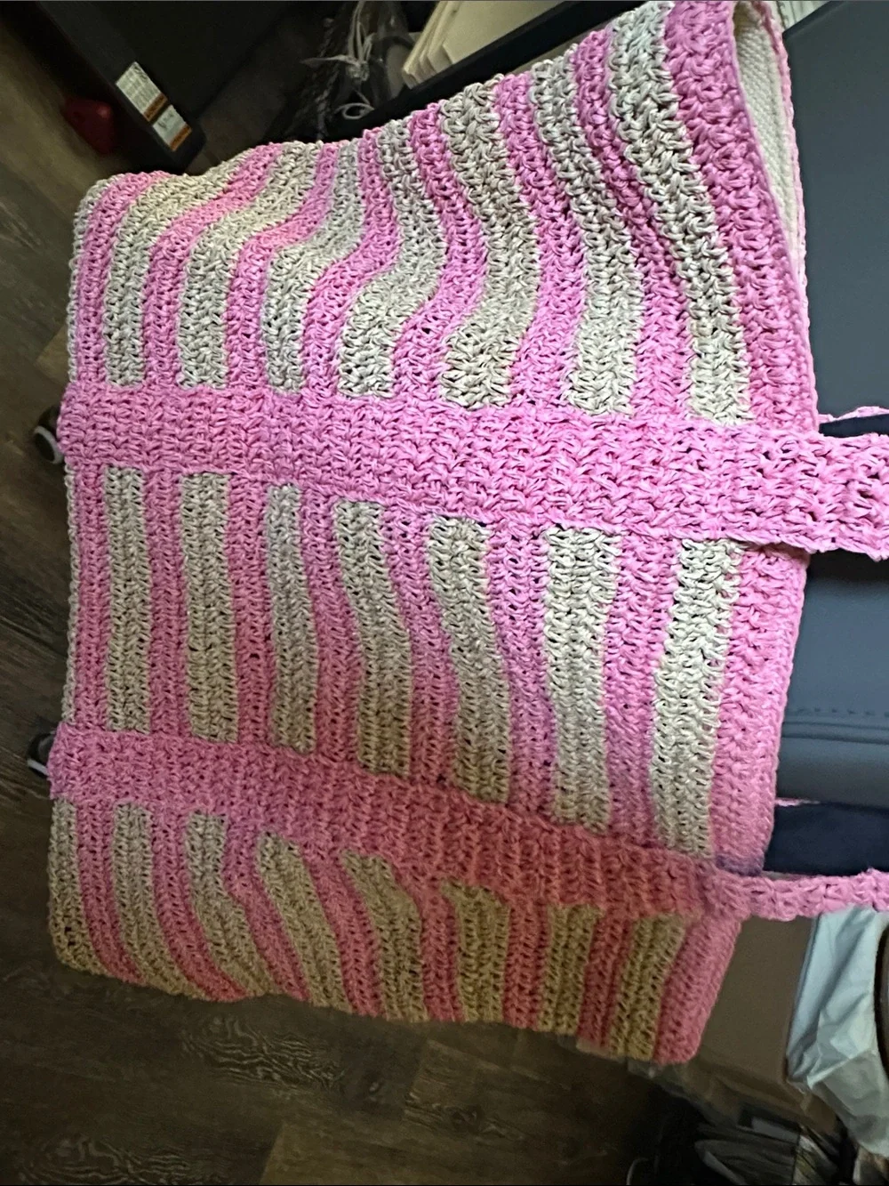 Vineyard Vines pink beige
